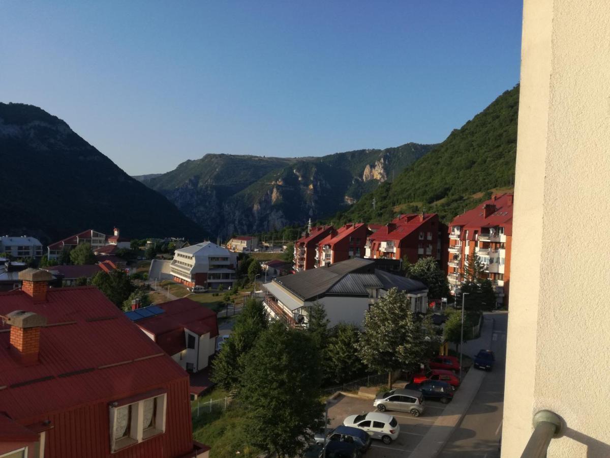 Apartman Dunja Плужине Экстерьер фото