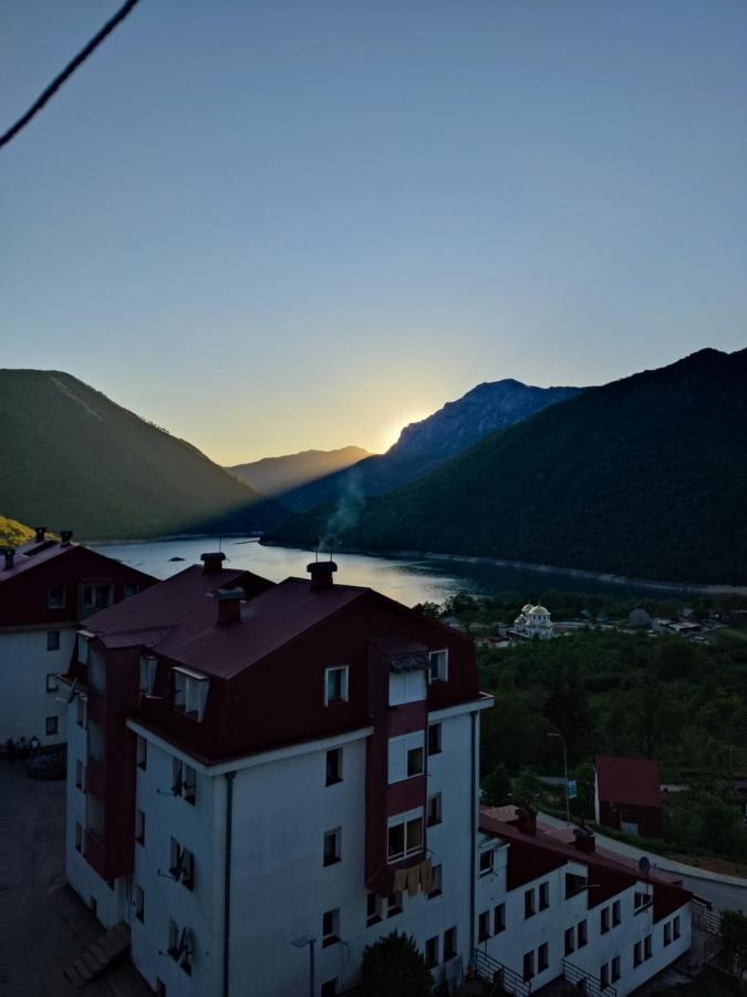 Apartman Dunja Плужине Экстерьер фото